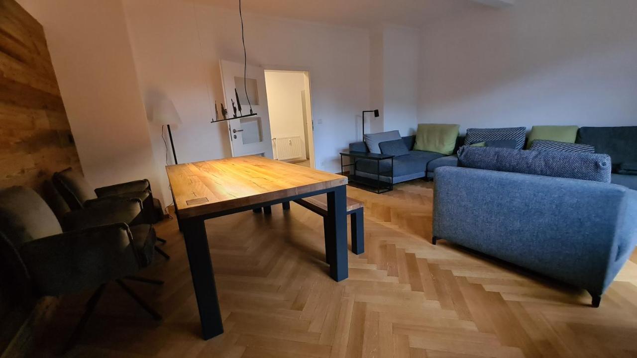 Bunter Hirsch Ferienwohnung im Garmischer Zentrum Exterior foto